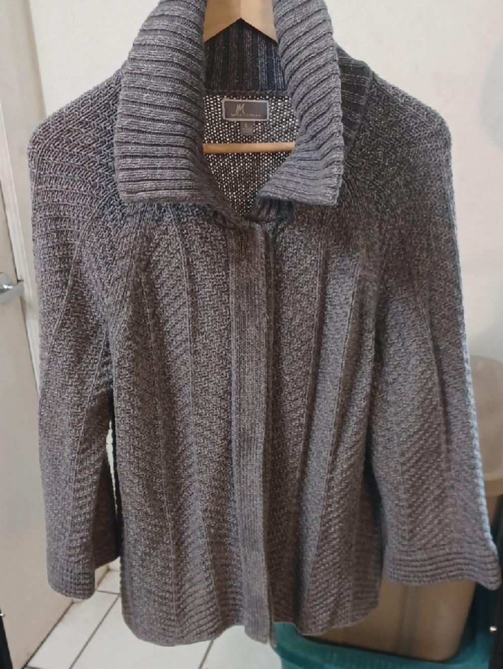 JM Collection Gray Ribbed Knit Zip Cardigan